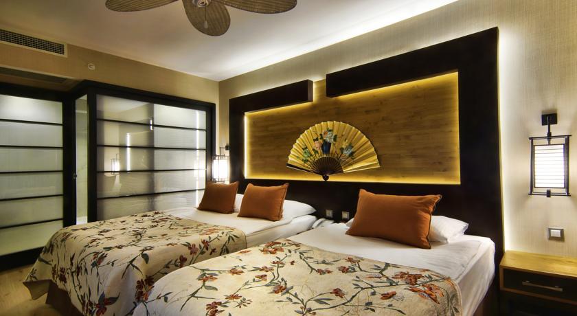 Limak Lara Deluxe Resort Otel Otel Avantaj Tatil