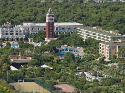 Venezia Palace Hotel Image