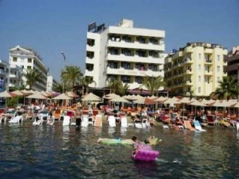 Malibu Beach Hotel Image